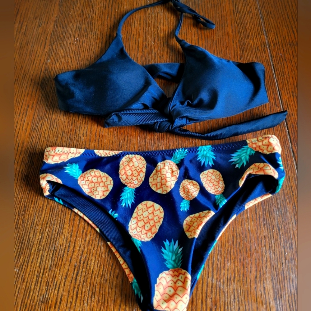 Pineapple Bikini Bottoms with Solid Black Top. Both size Small Color is black,